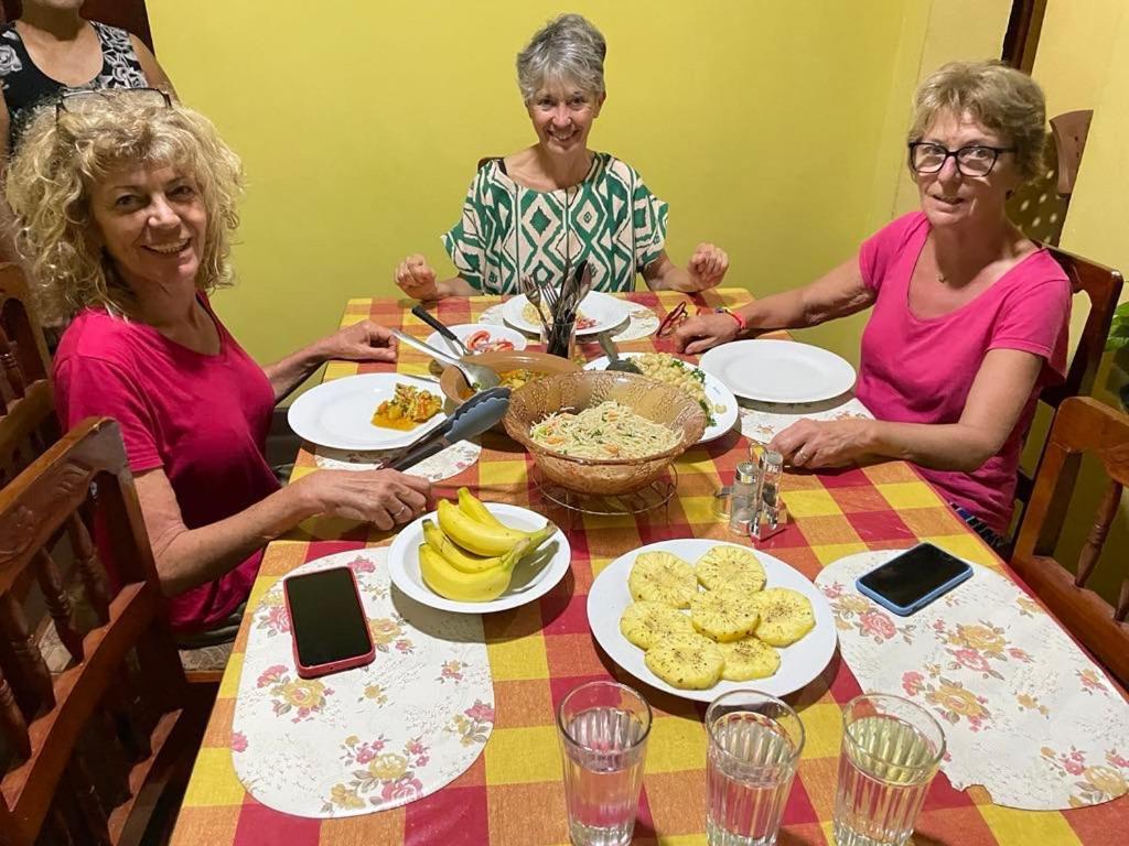 Olivia Homestay Анурадхапура Экстерьер фото